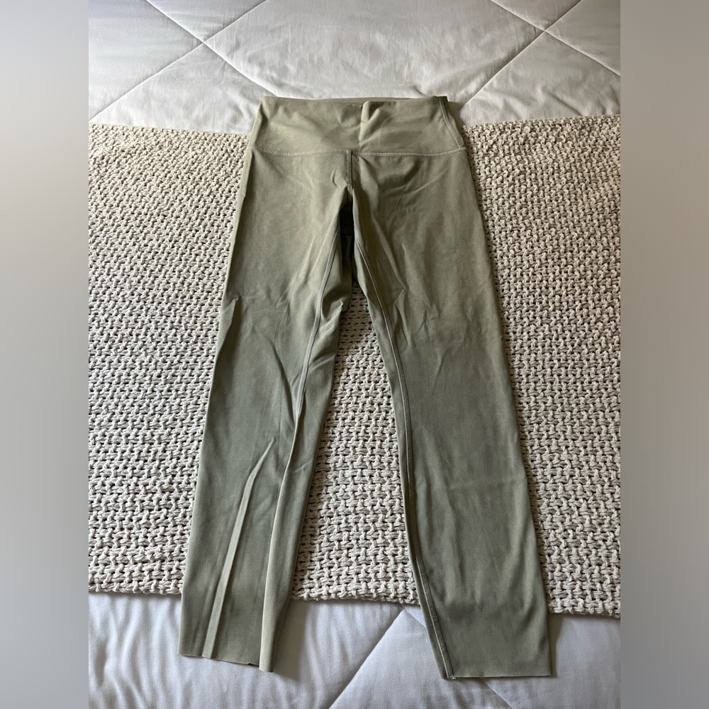 Cropped Tan Lululemon Align Leggings